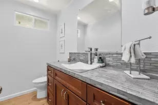5204 Caminito Solitario, San Diego, CA 92108 - Photo 12