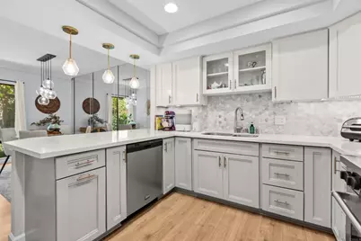 5204 Caminito Solitario, San Diego, CA 92108 - Photo 16
