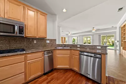 30290 Carmenet Circle, Murrieta, CA 92563 - Photo 10