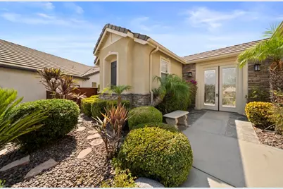 30290 Carmenet Circle, Murrieta, CA 92563 - Photo 56