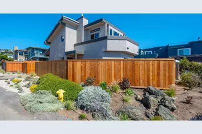 1980 Sherwood Drive, Cambria, CA 93428 - Photo 2