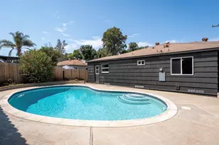 8855 Country Club Pl, Spring Valley, CA 91977 - Photo 36