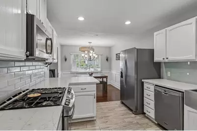 9535 Lakeview Drive, La Mesa, CA 91942 - Photo 2