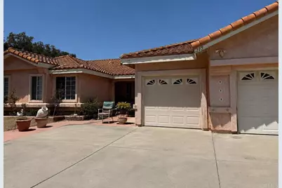 715 Marsopa Drive, Vista, CA 92081 - Photo 2