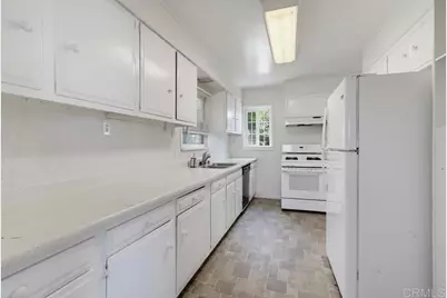 452 Park Way, Chula Vista, CA 91910 - Photo 10