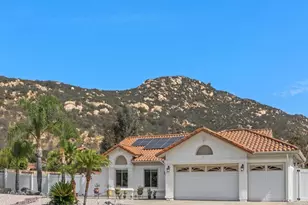 346 Hunter Ct, Alpine, CA 91901 - Photo 2
