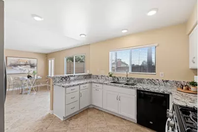 8950 Gateway View Ct, El Cajon, CA 92021 - Photo 8