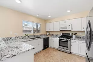 8950 Gateway View Ct, El Cajon, CA 92021 - Photo 6