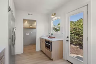 198 N Siesta St, Anaheim, CA 92801 - Photo 10