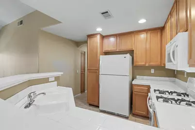 1361 Caminito De La Luna, Chula Vista, CA 91911 - Photo 14