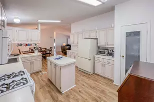 8545 Mission Gorge Rd #Spc 129, Santee, CA 92071 - Photo 16