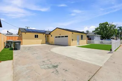 355 S 1st Street, El Cajon, CA 92019 - Photo 4