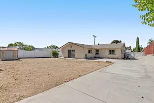 8378 Lake Ashwood Ave, San Diego, CA 92119 - Photo 18