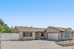 8378 Lake Ashwood Ave, San Diego, CA 92119 - Photo 4