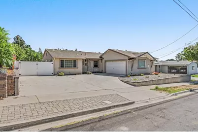8378 Lake Ashwood Avenue, San Diego, CA 92119 - Photo 4