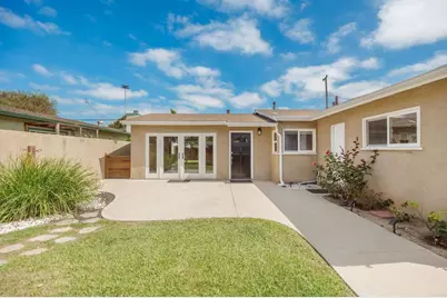 870 Darrell St, Costa Mesa, CA 92627 - Photo 2
