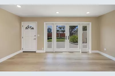 870 Darrell St, Costa Mesa, CA 92627 - Photo 6