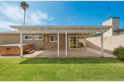870 Darrell St, Costa Mesa, CA 92627 - Photo 20