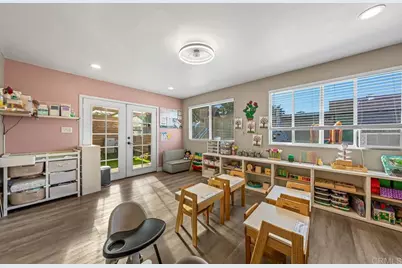 151 E Palomar St, Chula Vista, CA 91911 - Photo 18