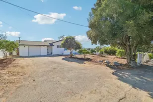 1477 Montgomery Dr, Vista, CA 92084 - Photo 4