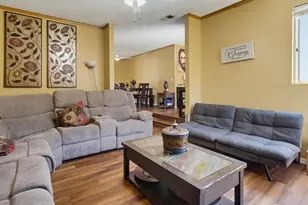 5949 Tonawanda Dr, San Diego, CA 92139 - Photo 2