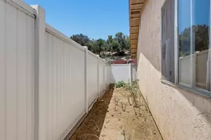 5949 Tonawanda Dr, San Diego, CA 92139 - Photo 34