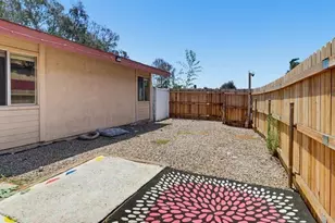 5949 Tonawanda Dr, San Diego, CA 92139 - Photo 4