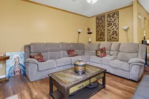 5949 Tonawanda Dr, San Diego, CA 92139 - Photo 6