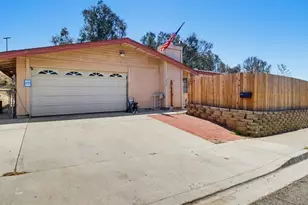5949 Tonawanda Dr, San Diego, CA 92139 - Photo 2