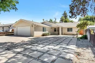 413 S Villa St, Fresno, CA 93727 - Photo 1