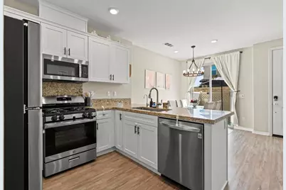 24145 Dolcetto Avenue #601, Murrieta, CA 92562 - Photo 8