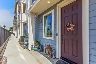 525 Sandpiper Wy, Imperial Beach, CA 91932 - Photo 2