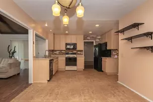 4966 Perkon Pl, San Diego, CA 92105 - Photo 10
