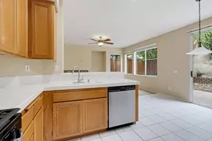 2535 Saddlehorn Dr, Chula Vista, CA 91914 - Photo 16