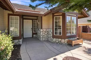23886 Red Clover Cir, Murrieta, CA 92562 - Photo 2
