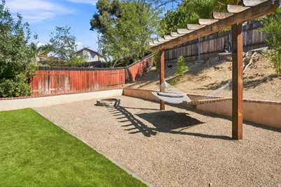 23886 Red Clover Circle, Murrieta, CA 92562 - Photo 18