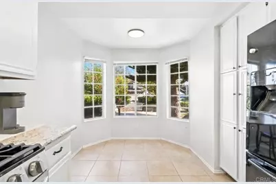 23886 Red Clover Circle, Murrieta, CA 92562 - Photo 4
