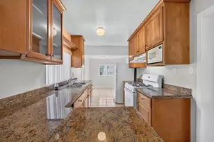 130 E 7th St, National City, CA 91950 - Photo 2
