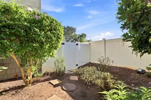 2112 E Vista Way, Vista, CA 92084 - Photo 30