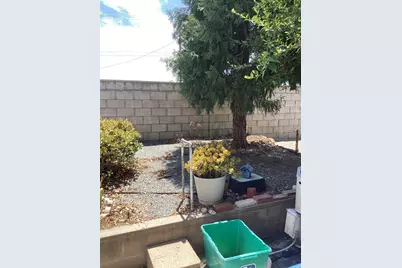 24600 Mountain Ave #4, Hemet, CA 92544 - Photo 8