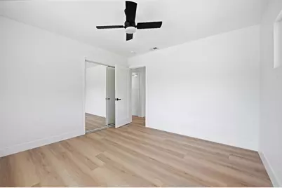 6111 Del Cerro Boulevard, San Diego, CA 92120 - Photo 22