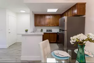 432 Edgehill Ln, Oceanside, CA 92054 - Photo 2