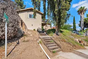 9209 Lakeview Terrace, Lakeside, CA 92040 - Photo 4