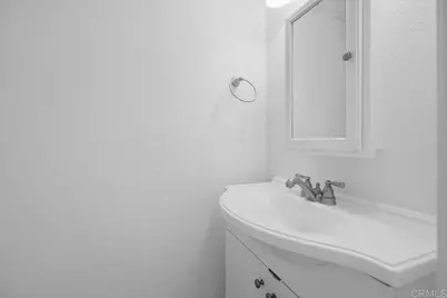 9457 Carlton Oaks Drive #B, Santee, CA 92071 - Photo 10