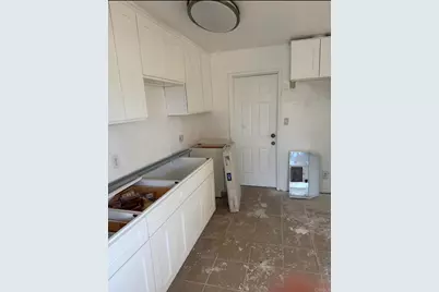 5524 Streamview Drive, San Diego, CA 92105 - Photo 2