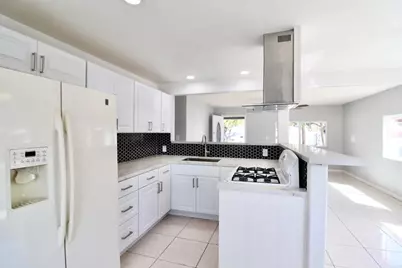 110 W Hall Avenue, San Ysidro, CA 92173 - Photo 10