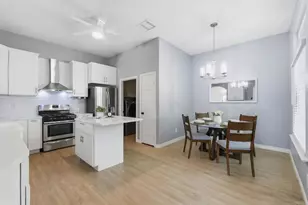 26875 Montseratt Ct, Murrieta, CA 92563 - Photo 16