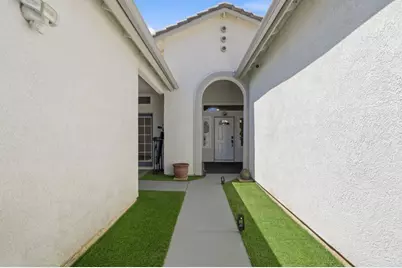 26875 Montseratt Court, Murrieta, CA 92563 - Photo 4
