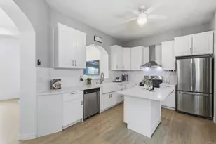 26875 Montseratt Ct, Murrieta, CA 92563 - Photo 18