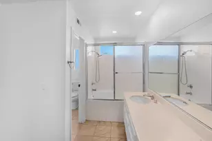 10679 Glendover Ln, San Diego, CA 92126 - Photo 24